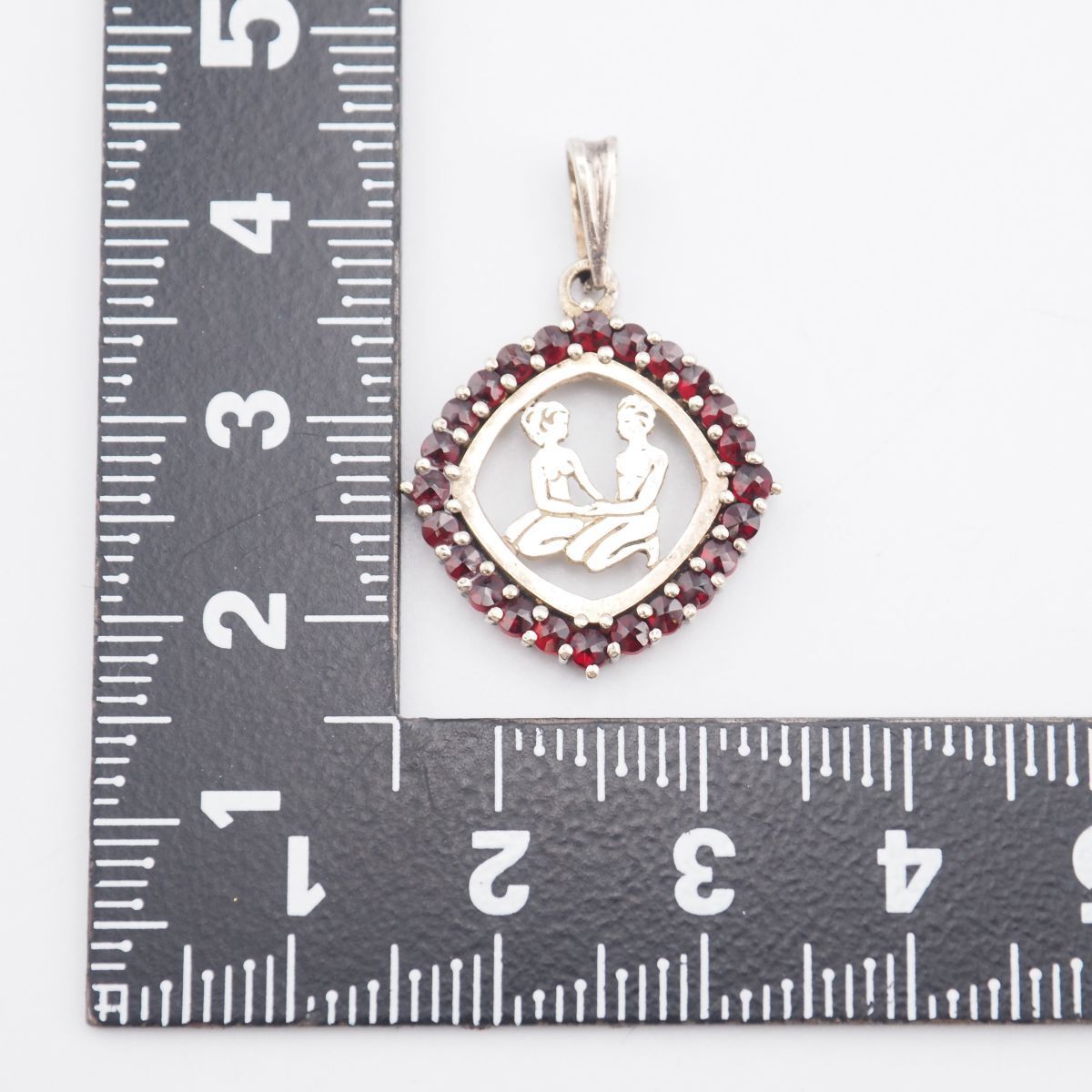G148 ガーネット 900刻印 ペンダント トップ アダムとイブ 男女