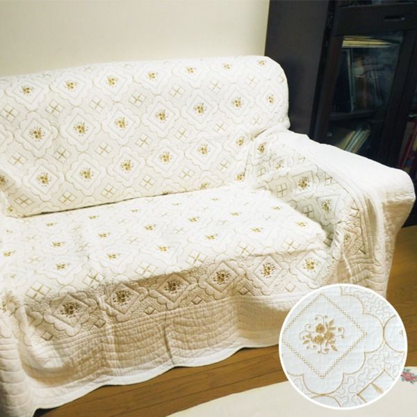 刺繍キルト マルチカバー|ソファーカバー 200cm×200cm ホワイト×ゴールド 綿100％ 〔リビング ダイニング〕