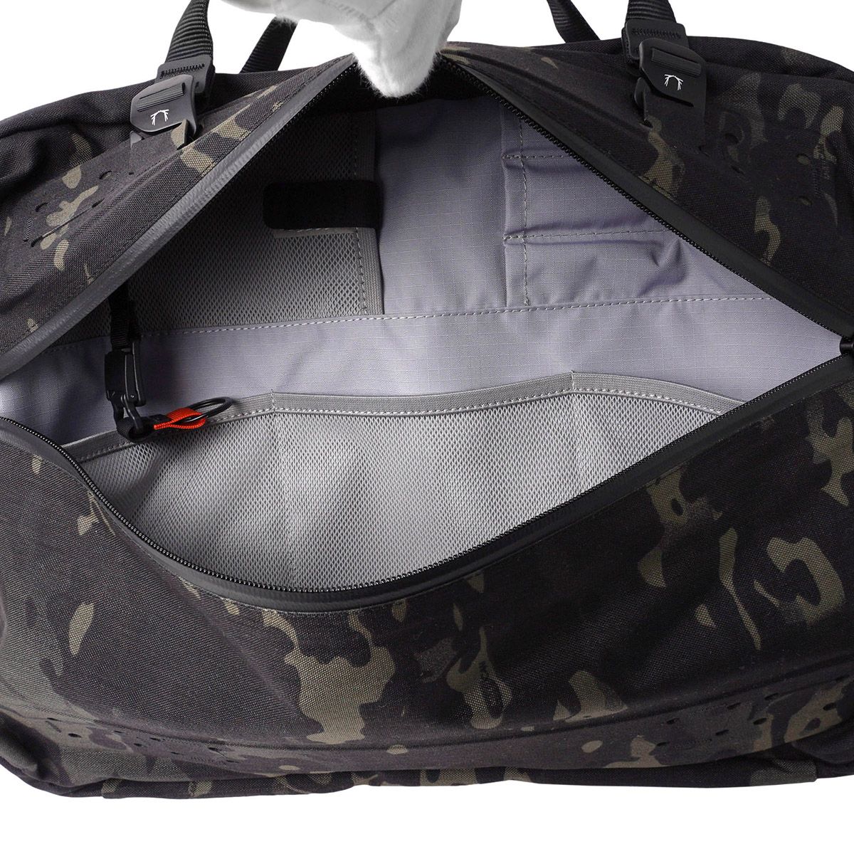 新品 ブラックエンバー BLACK EMBER ブリーフケース FORGE マルチカム 