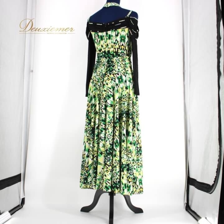 衣装 スタンダード