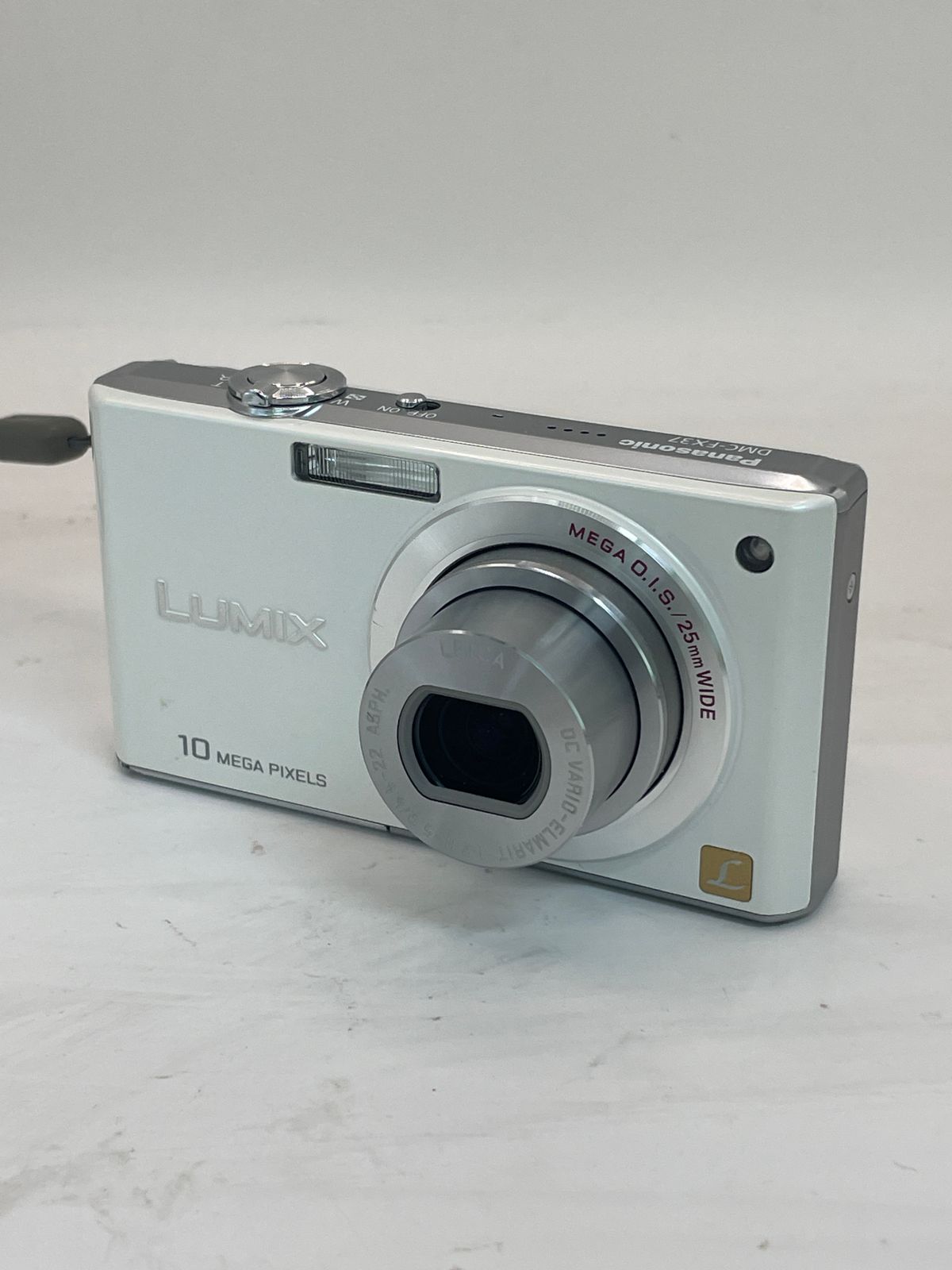 LUMIX パナソニック Panasonic DMC-FX7 FX7 DMC-FX7-S DMC Review