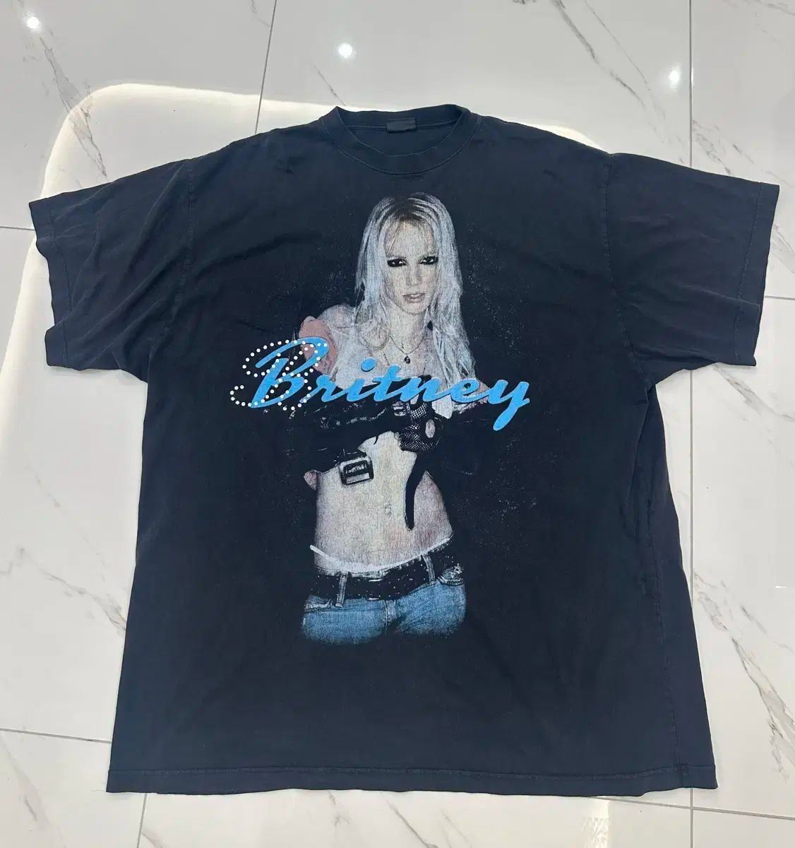 BALENCIAGA(バレンシアガ) ブリトニー 槍 シリーズ T Balenciaga music | britney spears series オーバーサイズ tシャツ