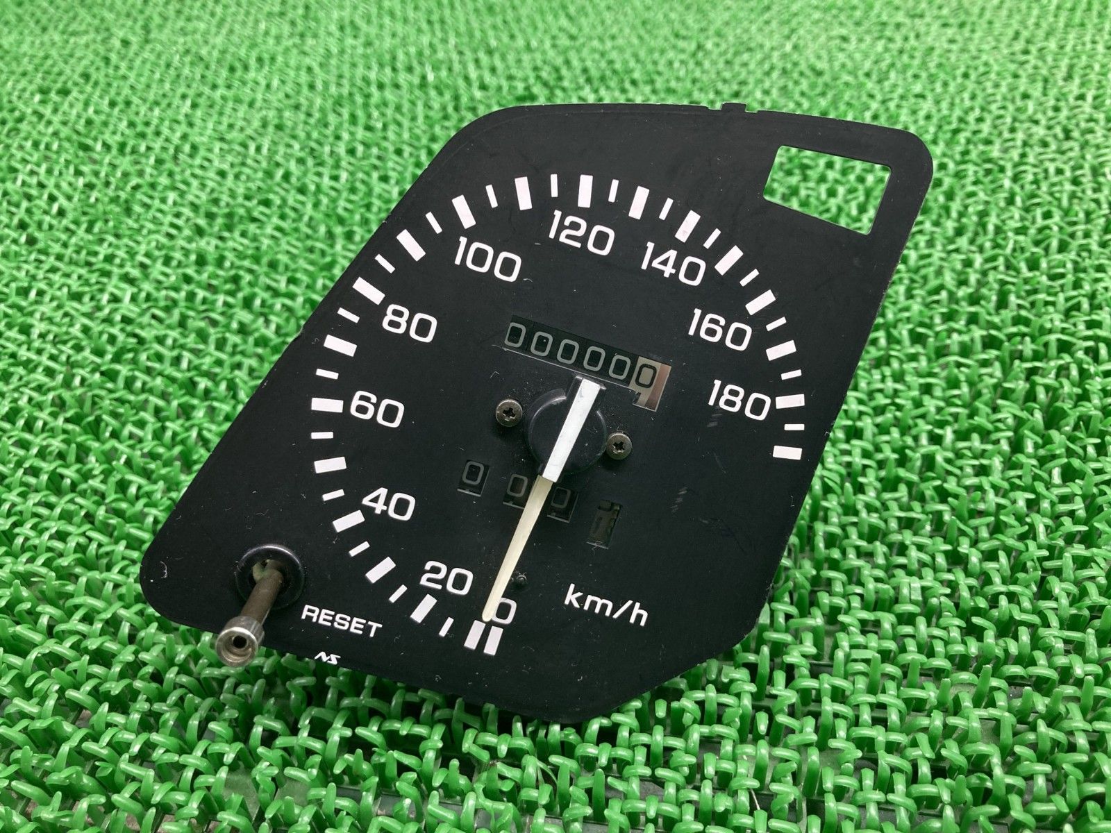 VFR750F スピードメーター ホンダ 純正 バイク 部品 RC24 当時物 割れ欠け無し 品薄 希少品 車検 Genuine 【中古】 73 VFR750F スピードメーター ホンダ 純正 バイク 部品 RC24 当時物 割れ