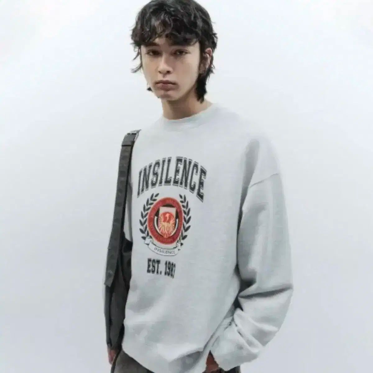 INSILENCE インサイレンス エンブレム オーバーサイズ スウェットシャツ トレーナー