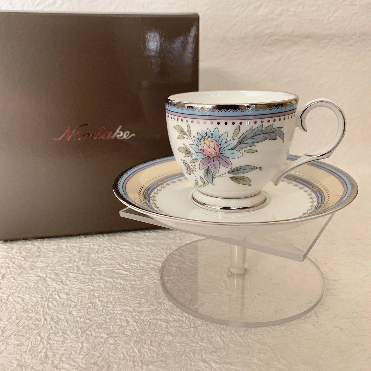 新品　ノリタケ　ジャルダンフルーリ　ティーカップ　ソーサープレート2セット ジャルダン フルーリ カップ&ソーサー | ノリタケ食器公式オンライン