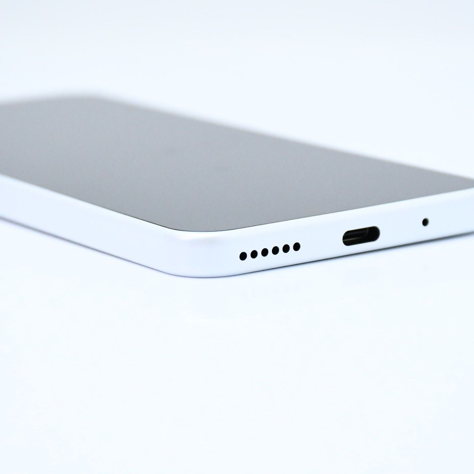 美品】SIMフリーYmobile Libero 5G 割引 IV A302ZT ホワイト