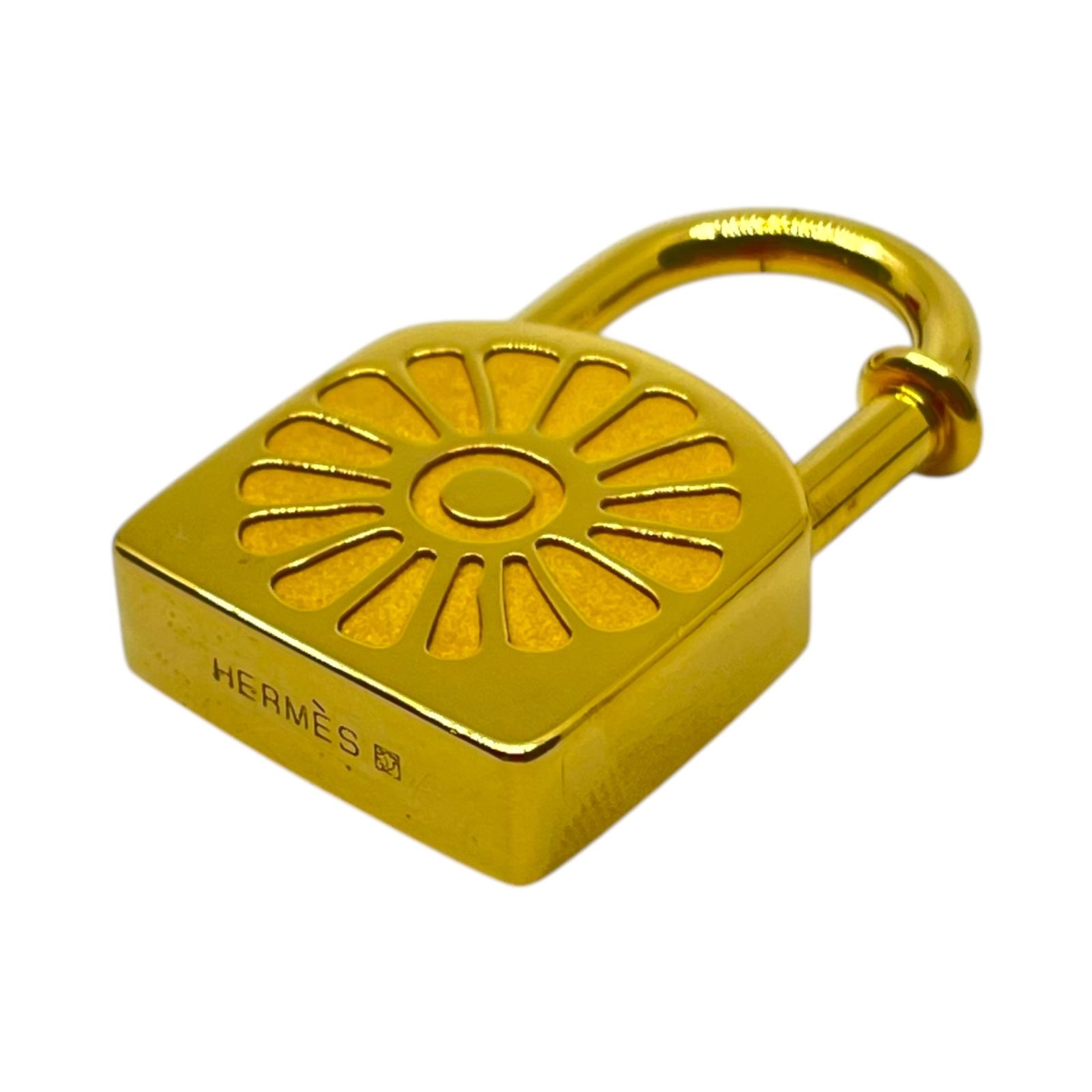 HERMES エルメス カデナ ひまわり 【公式通販】