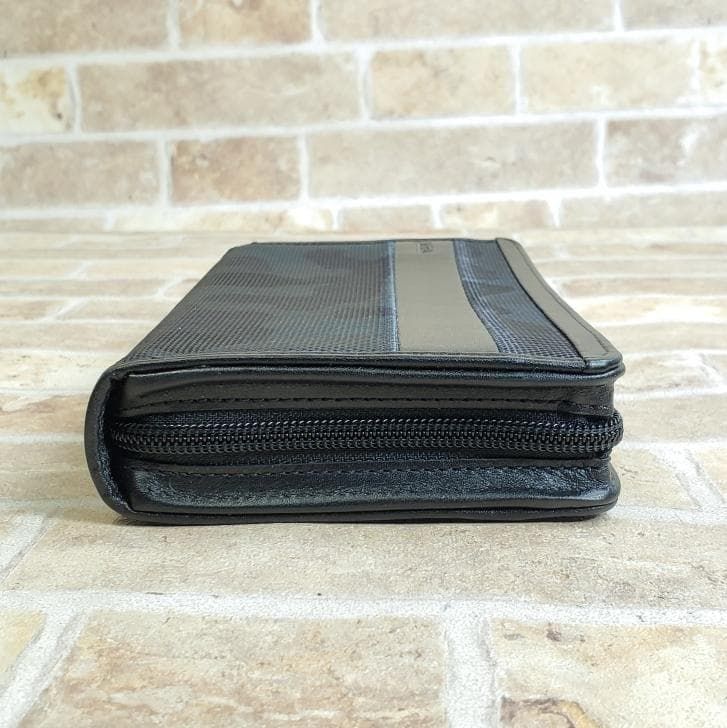 新品　TUMI 長財布 カモフラージュ柄 TUMI トゥミ コンビデザイン 長財布 カモフラージュ グレー系 迷彩