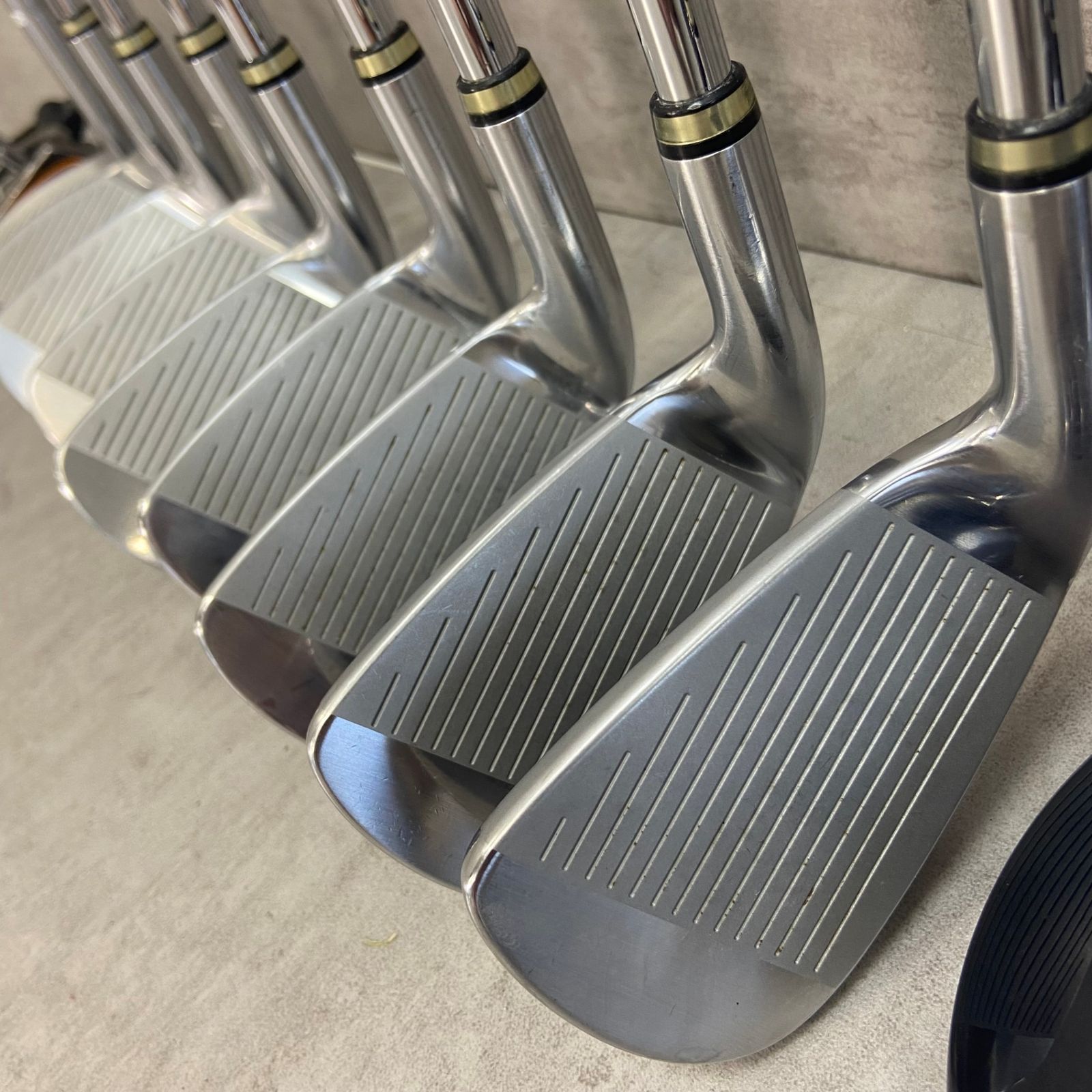 ゼクシオ　テーラーメイド　メンズゴルフ14本セット　右利き用　キャディバッグ XXIO ゼクシオ TaylorMade テーラーメイド メンズゴルフ14本