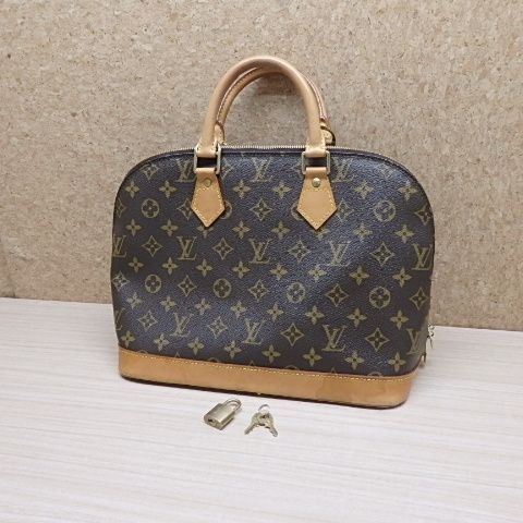 LOIUS VUITTON ルイヴィトン モノグラム アルマ 南京錠付き