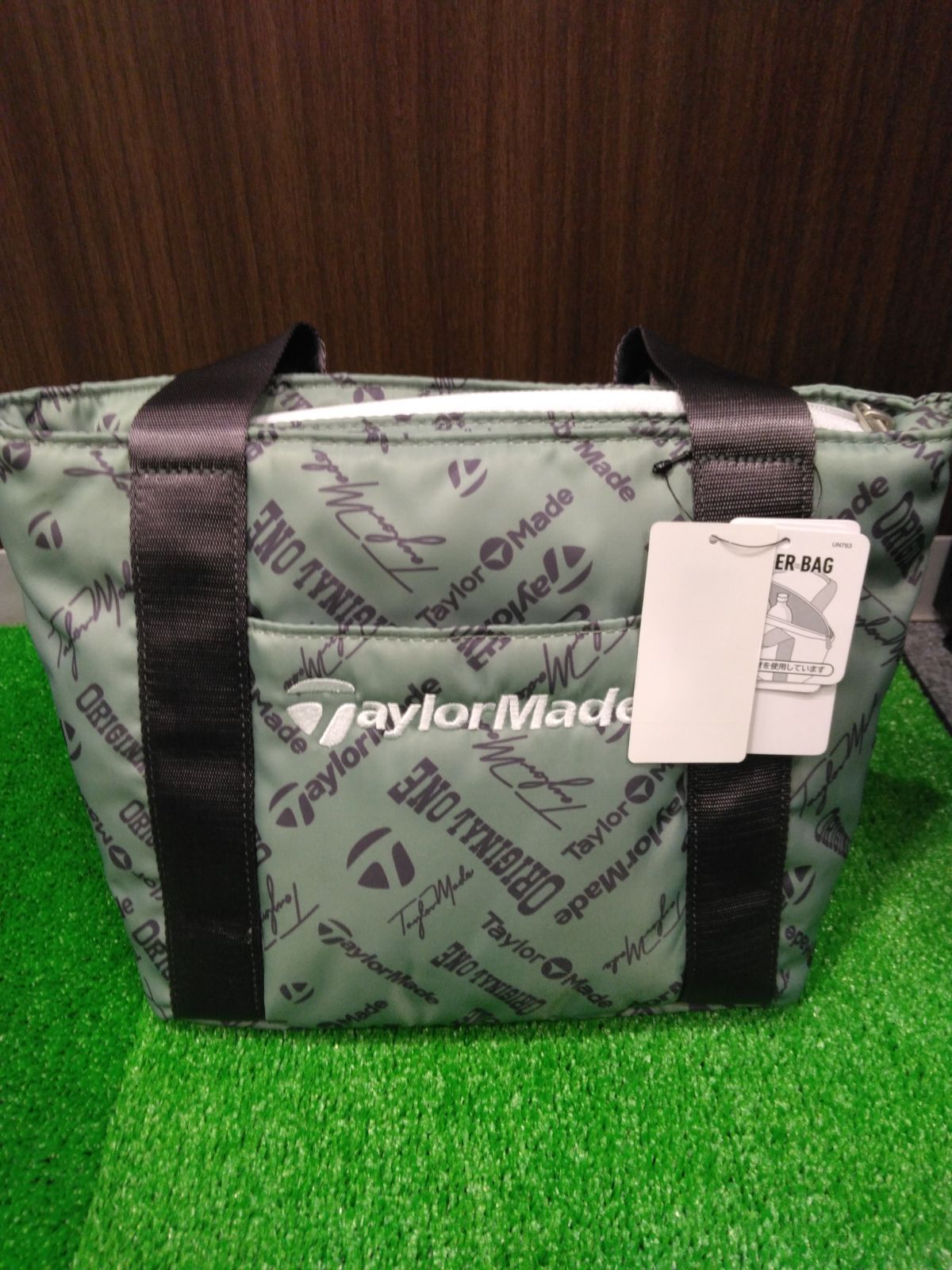 新品未使用】テーラーメイド アイコングラフィック ラウンド