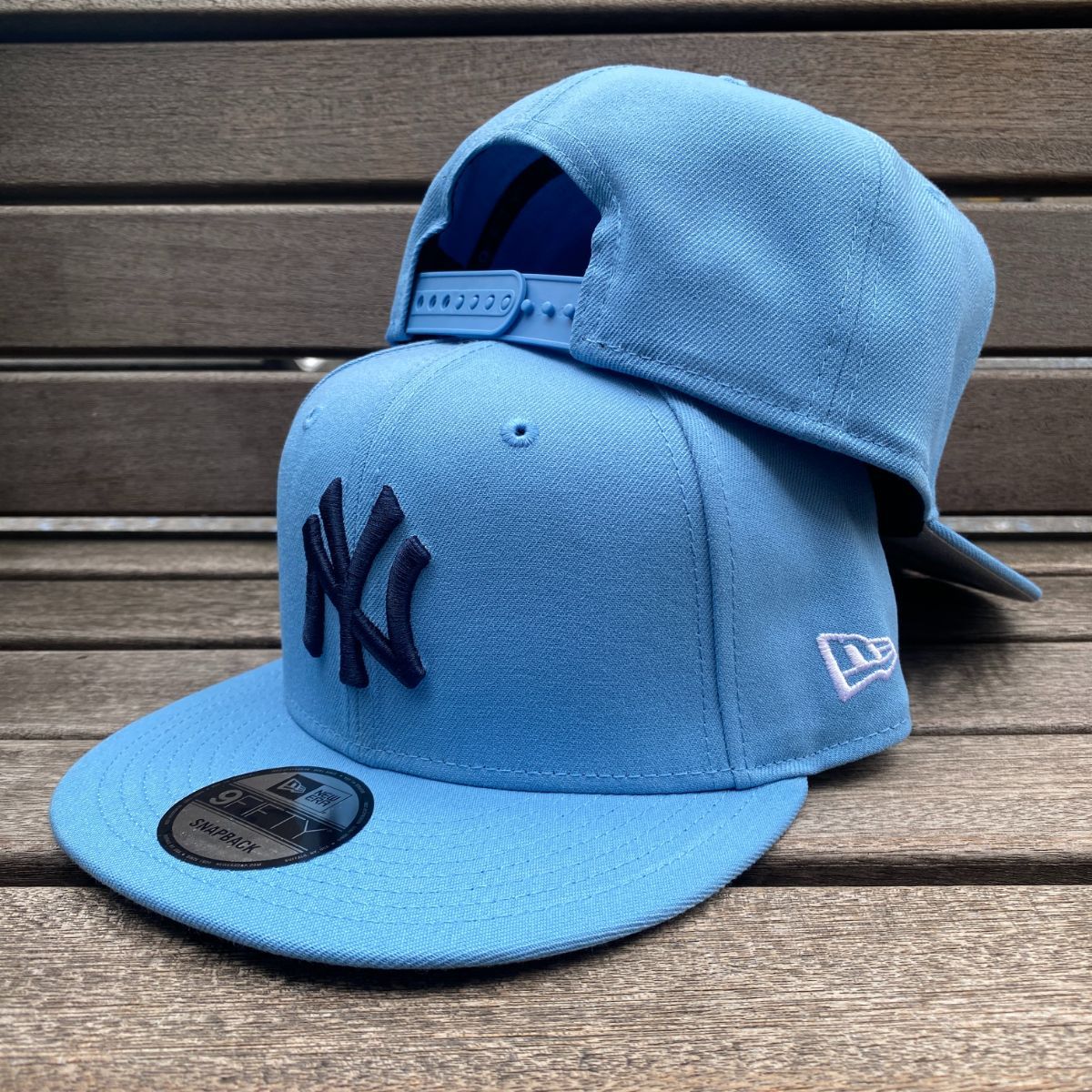 USA仕様 9FIFTY ニューエラ MLB ニューヨーク ヤンキース NY Yankees スナップバックキャップ Essentials Sky Blue 950-205