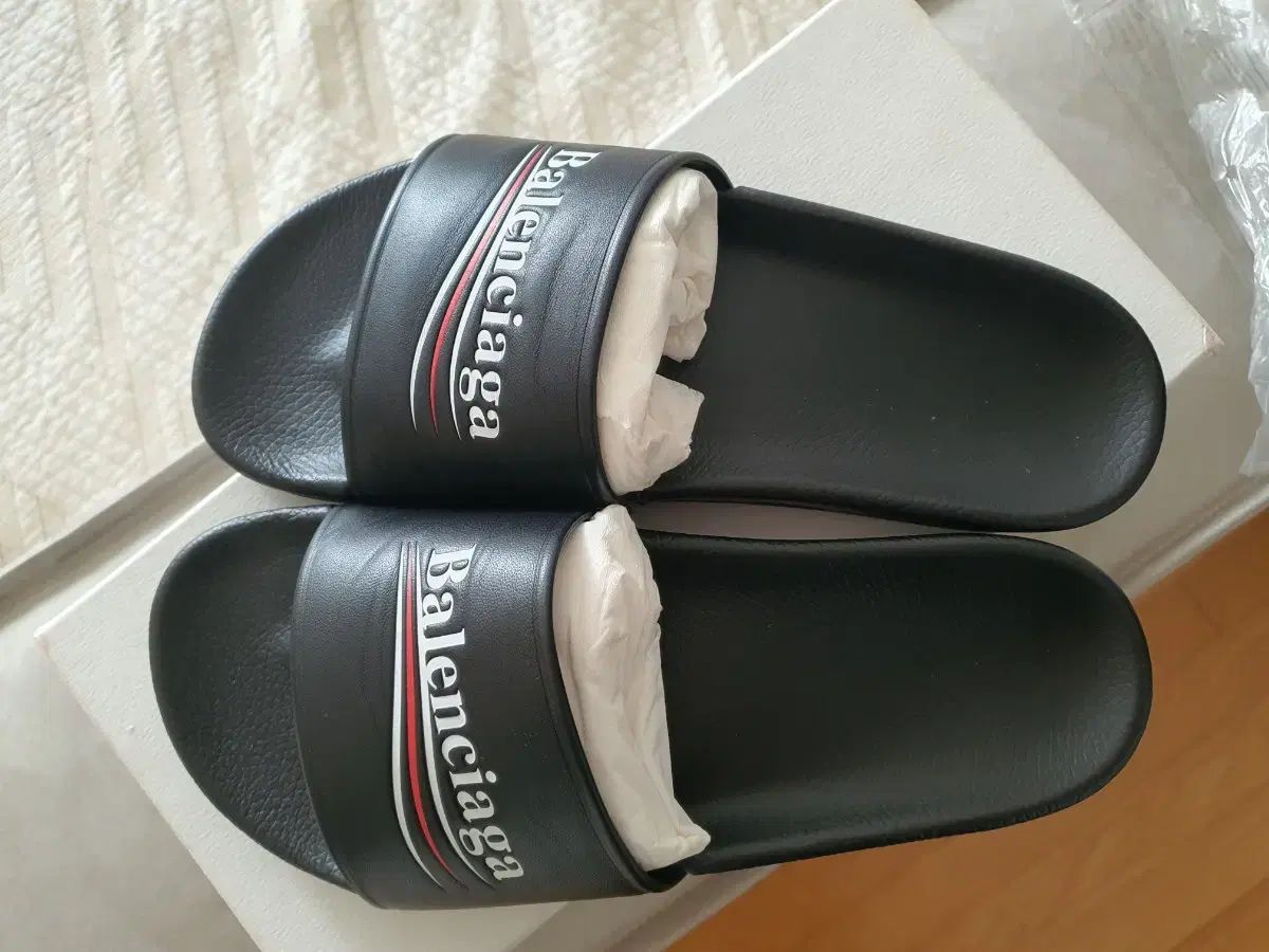 BALENCIAGA バレンシアガ ウェーブ スリッパ 黒 41 260 ー 265