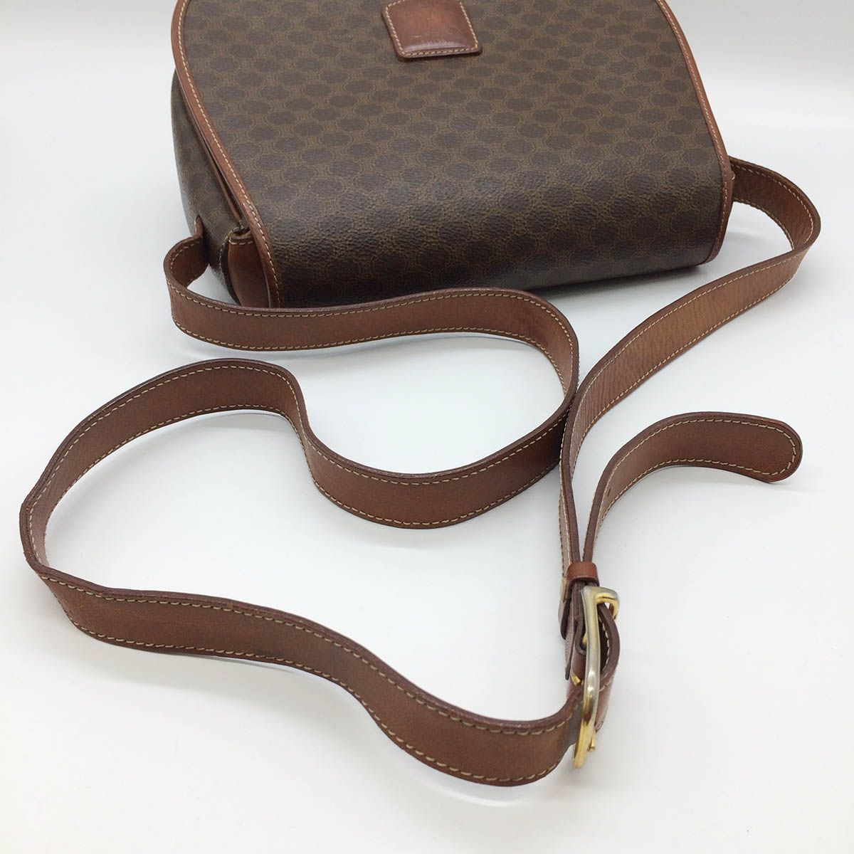 CELINE セリーヌ マカダム ショルダーバッグ 斜め掛け バッグ ブラウン