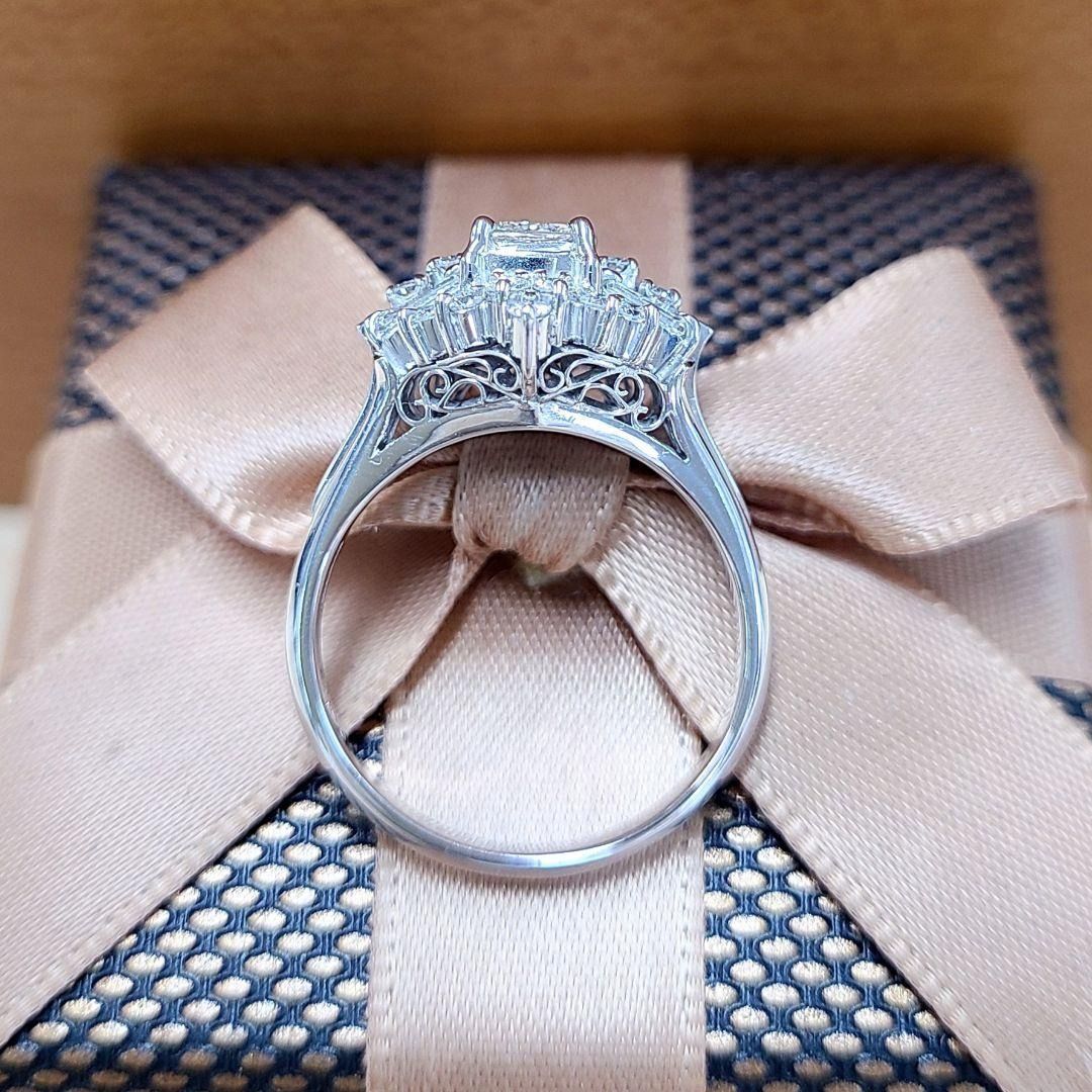 王冠のよう！ プリンセスカット Hカラー VS1 ダイヤモンド プラチナ リング 王冠のよう！ プリンセスカット Hカラー VS1 ダイヤモンド プラチナ