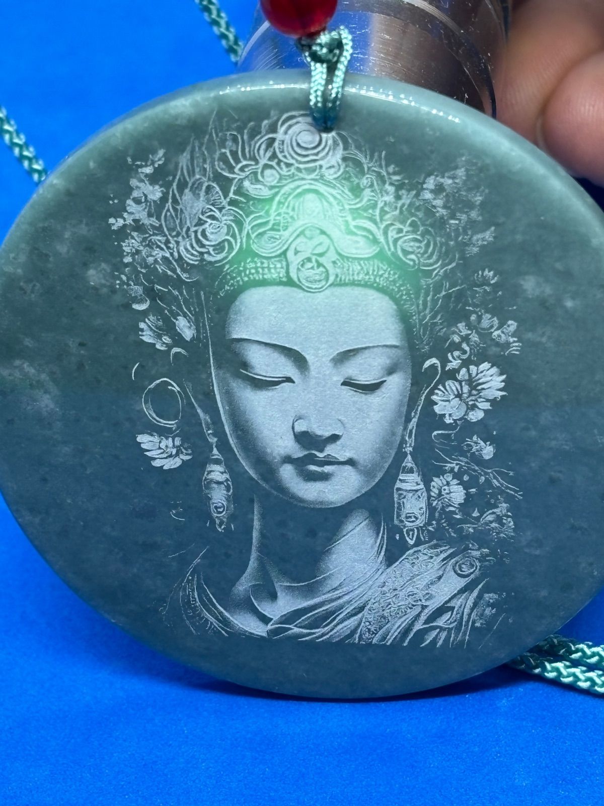 未使用品 天然翡翠 ネックレス 極美品 天然翡翠ヒスイA商品 観音 彫刻ネックレス高級ギフト