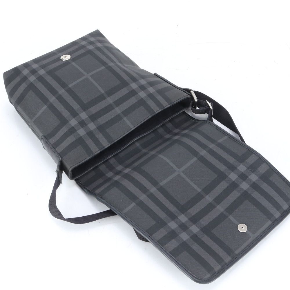 BURBERRY バーバリー ショルダーバッグ ロゴプレート ノバ