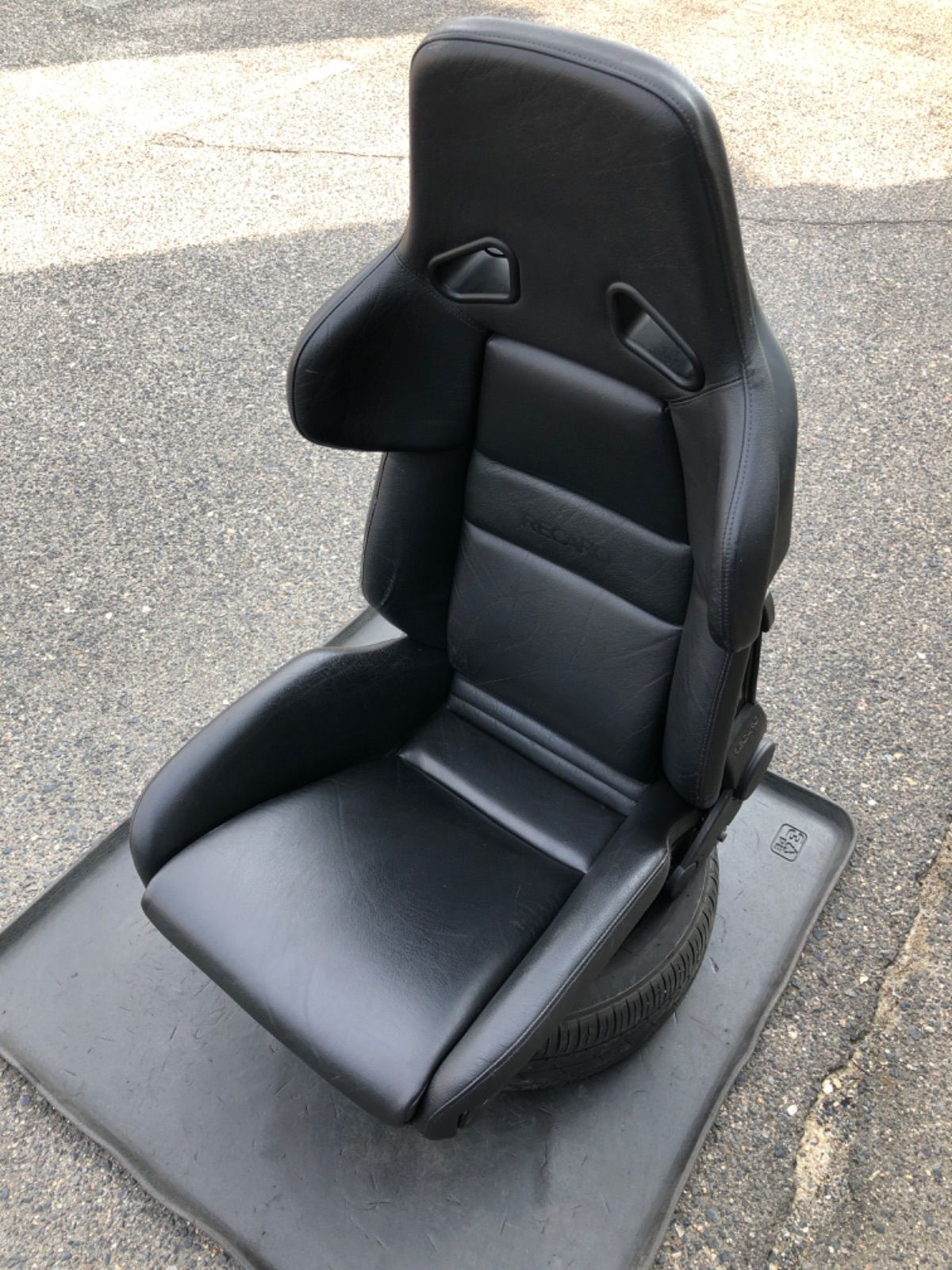 レカロシート RECARO A8 セミバケットシート 当時物 運転席側？ ダイヤル右側 - メルカリ