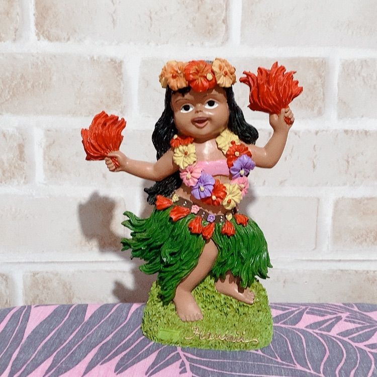 ハワイ フラダンス ハワイみやげ フラ人形2体セット - メルカリ