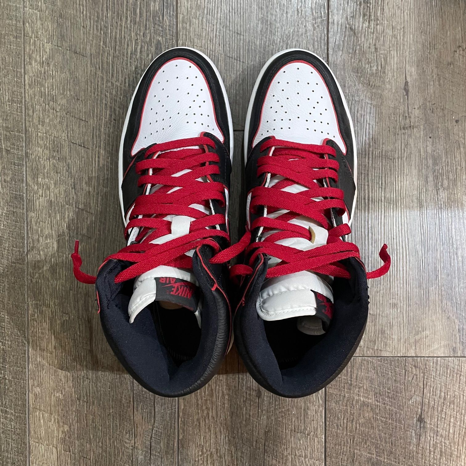Nike Air Jordan 1 Retro High OG Blood Line 555088-062 ブラッド 