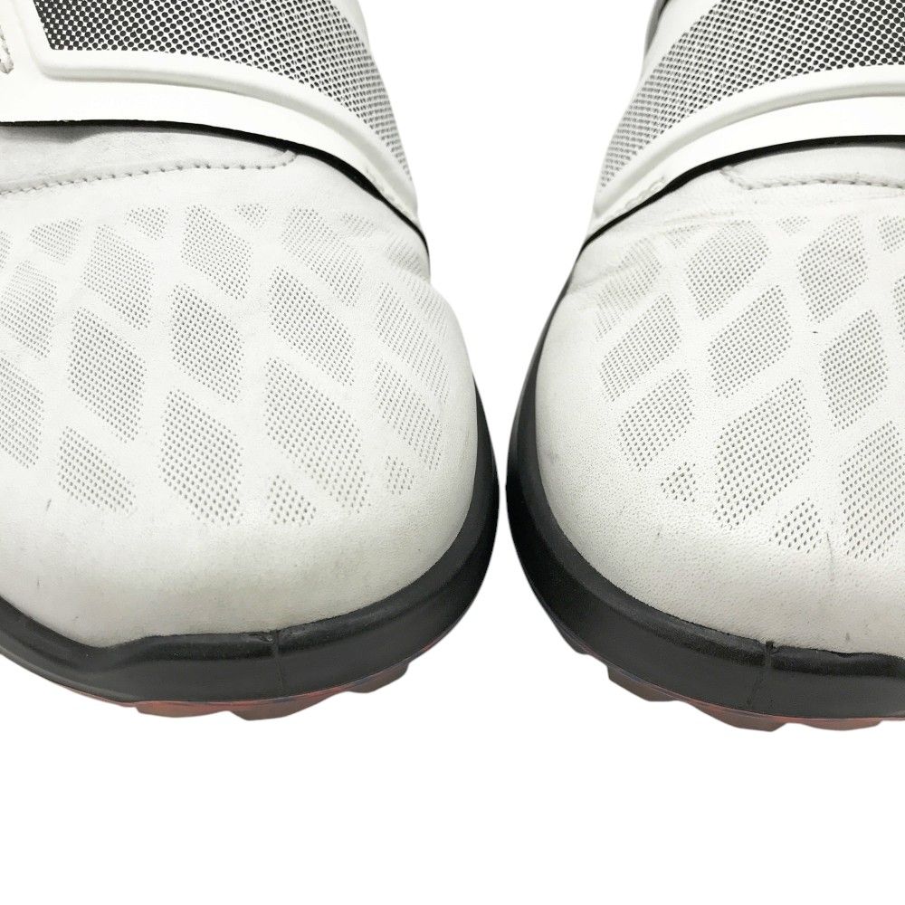 スパイクレスゴルフシューズ