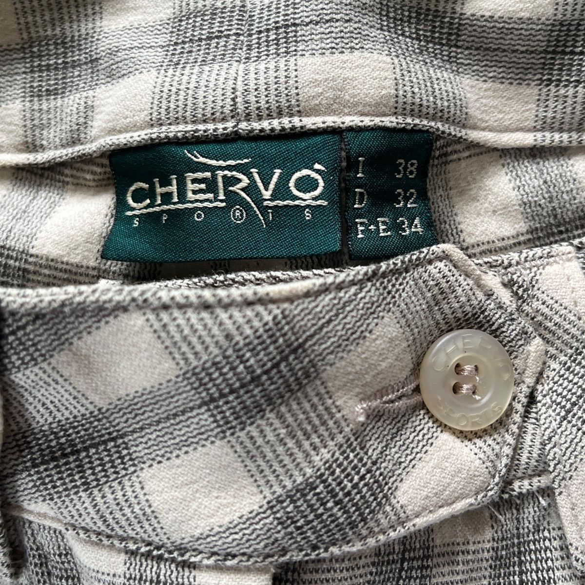 レディース　CHERVO　シェルボ　ゴルフパンツ　ショートパンツ　チェック柄 レディース CHERVO シェルボ ゴルフパンツ ショートパンツ