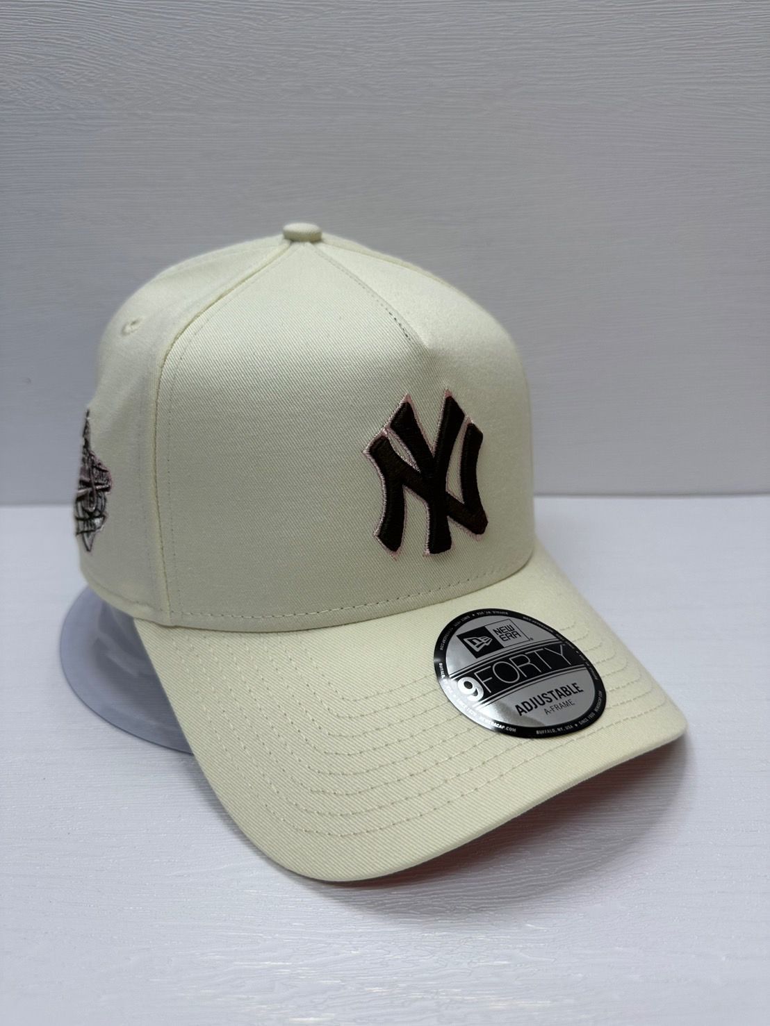 Newera ニューヨークヤンキース ワールドシリーズ1999 9forty A-FRAME スナップバックキャップ ホワイト