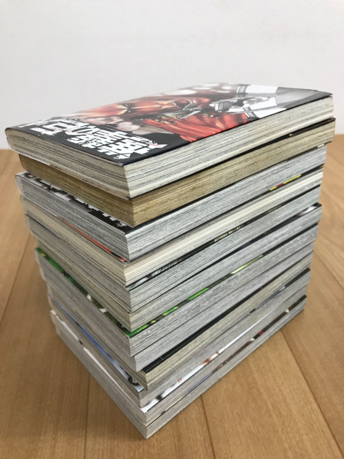 【関連本5冊】進撃の巨人 全34巻完結セット　諌山創　悔いなき選択　空想科学読本 講談社 進撃の巨人 （全34巻セット）／諫山創 : ネットオフ
