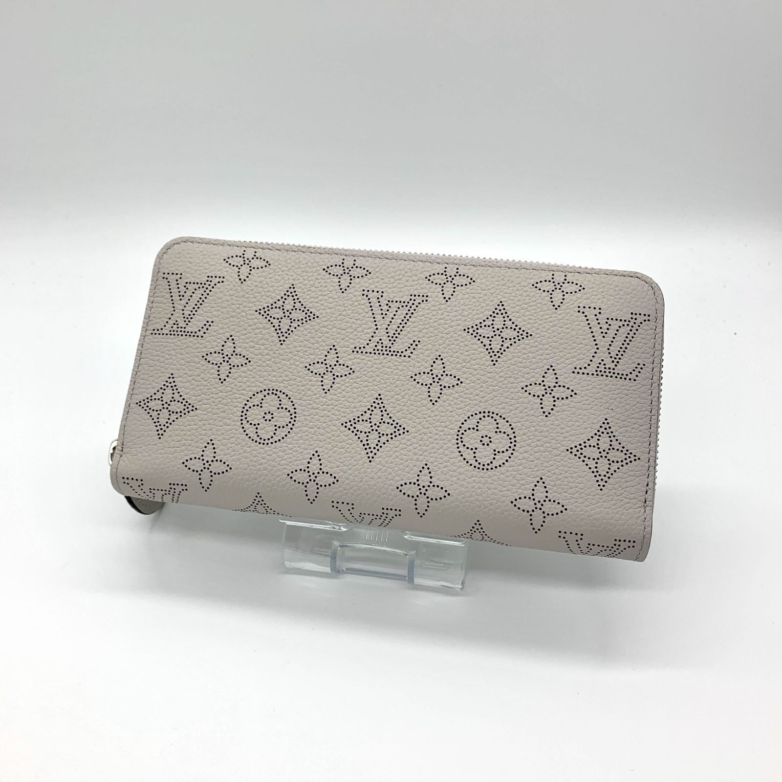 美品】LOUIS VUITTON ルイヴィトン 長財布 グレージュ マヒナ - 小物