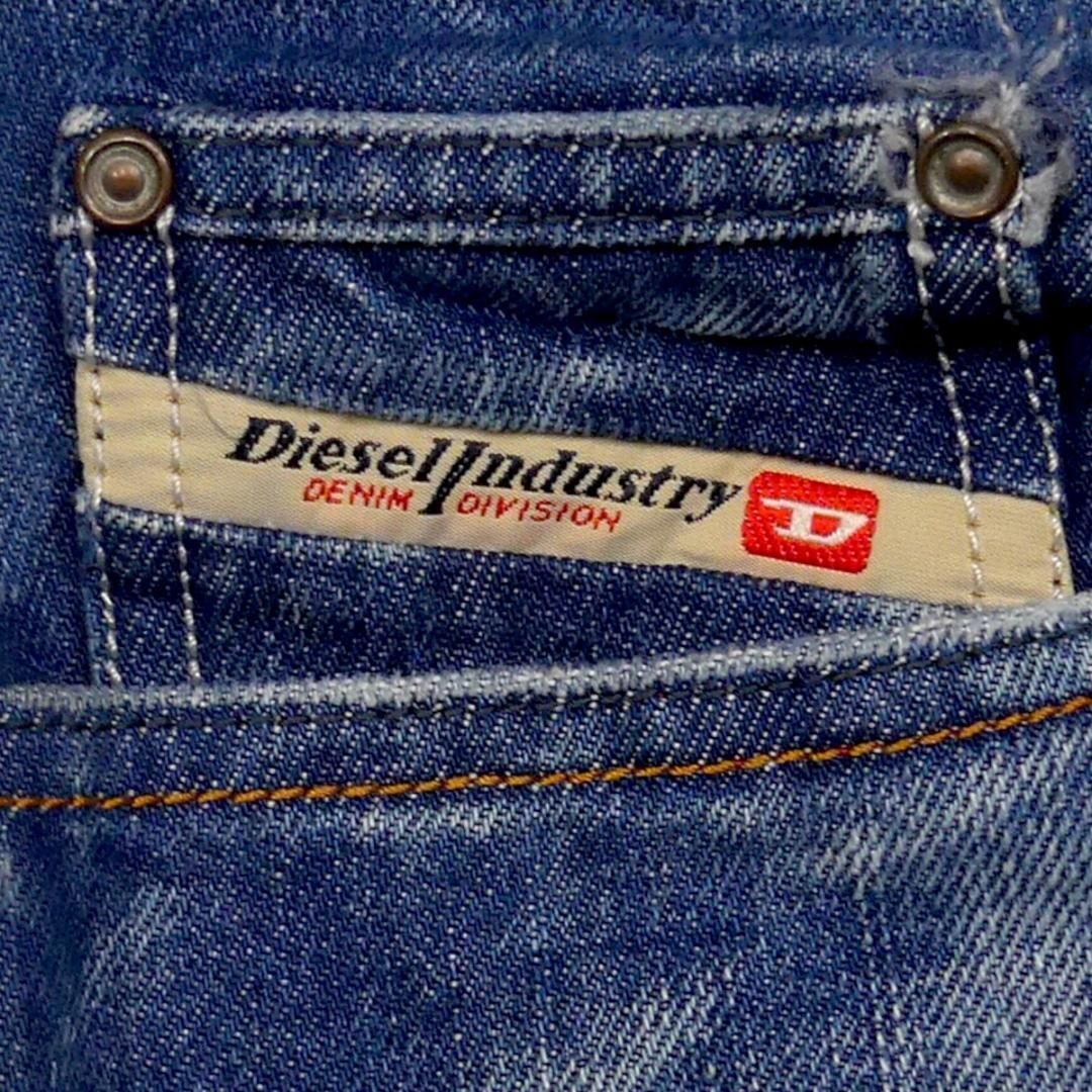 イタリア製 DIESEL ディーゼル ジーンズ デニム 古着 メンズNR3107