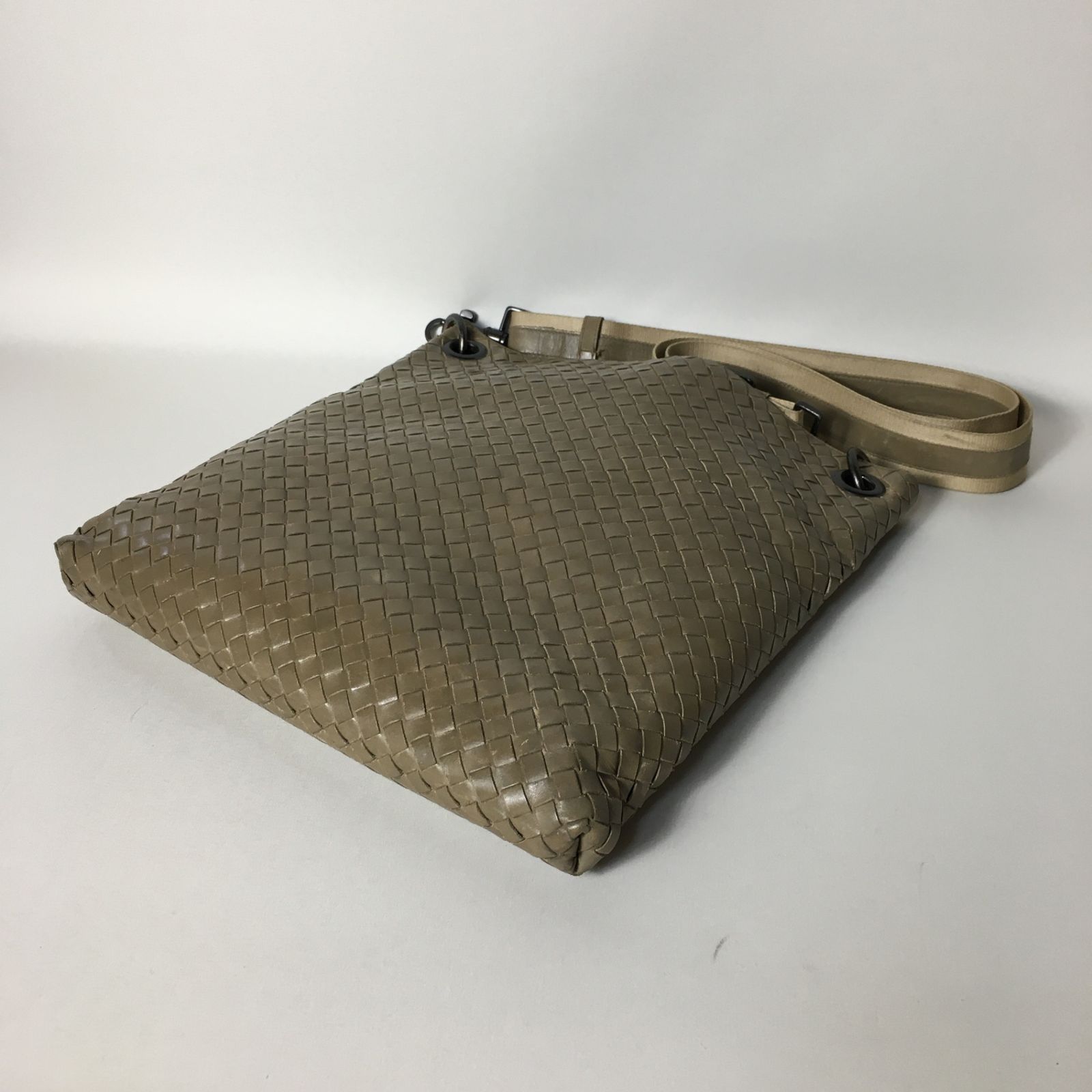 2503-216｜ボッテガヴェネタ イントレチャート ショルダーバッグ ブラウン 2503-216｜ボッテガヴェネタ イントレチャート ショルダーバッグ