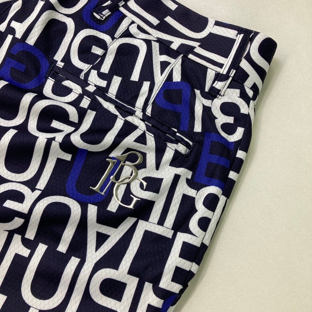 サイズ：4 1PIU1UGUALE3 GOLF GRP104 ハーフパンツ 総柄 ネイビー系