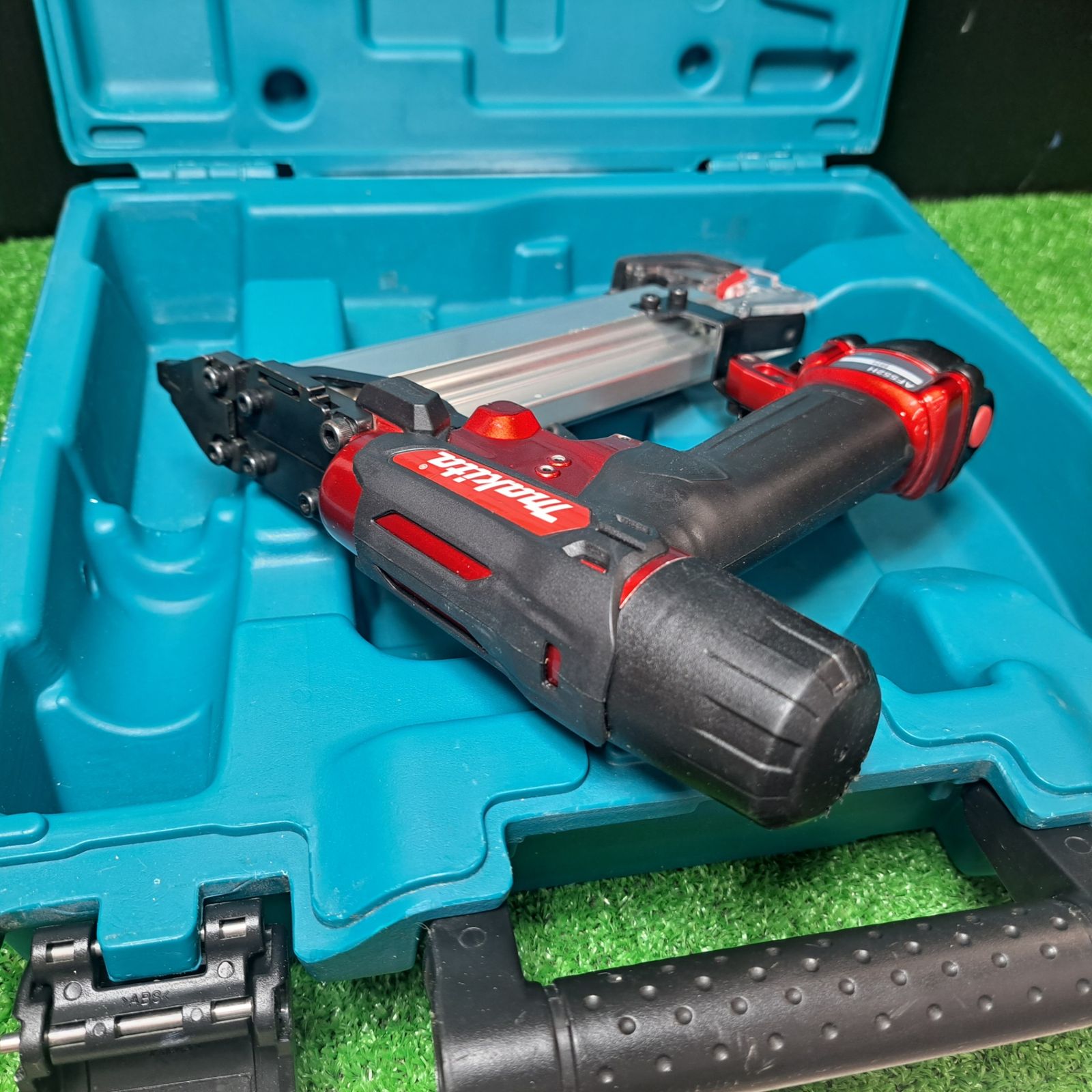 マキタ makita 高圧フィニッシュネイラ AF552H 岩槻店