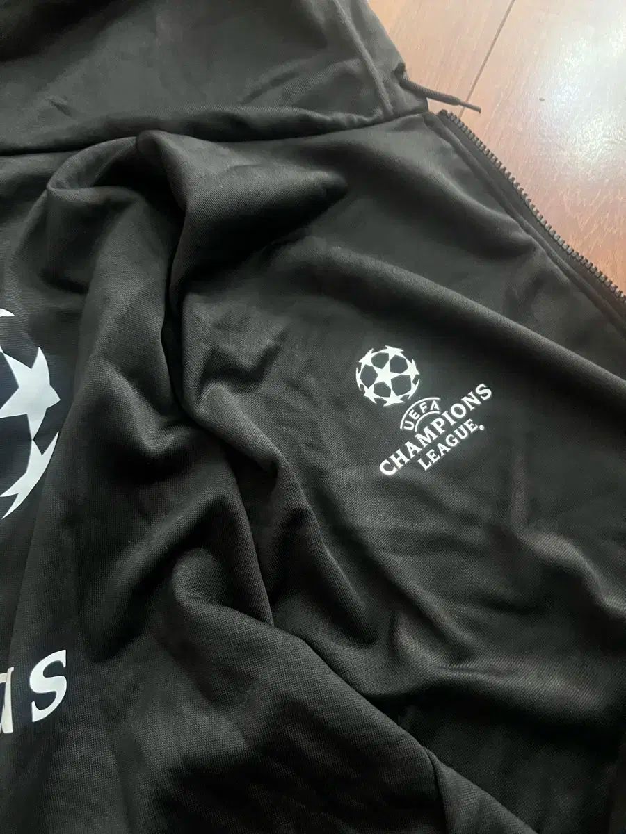 21-22 レアル・マドリード ZNE フーディー レアル・マドリード 21/22