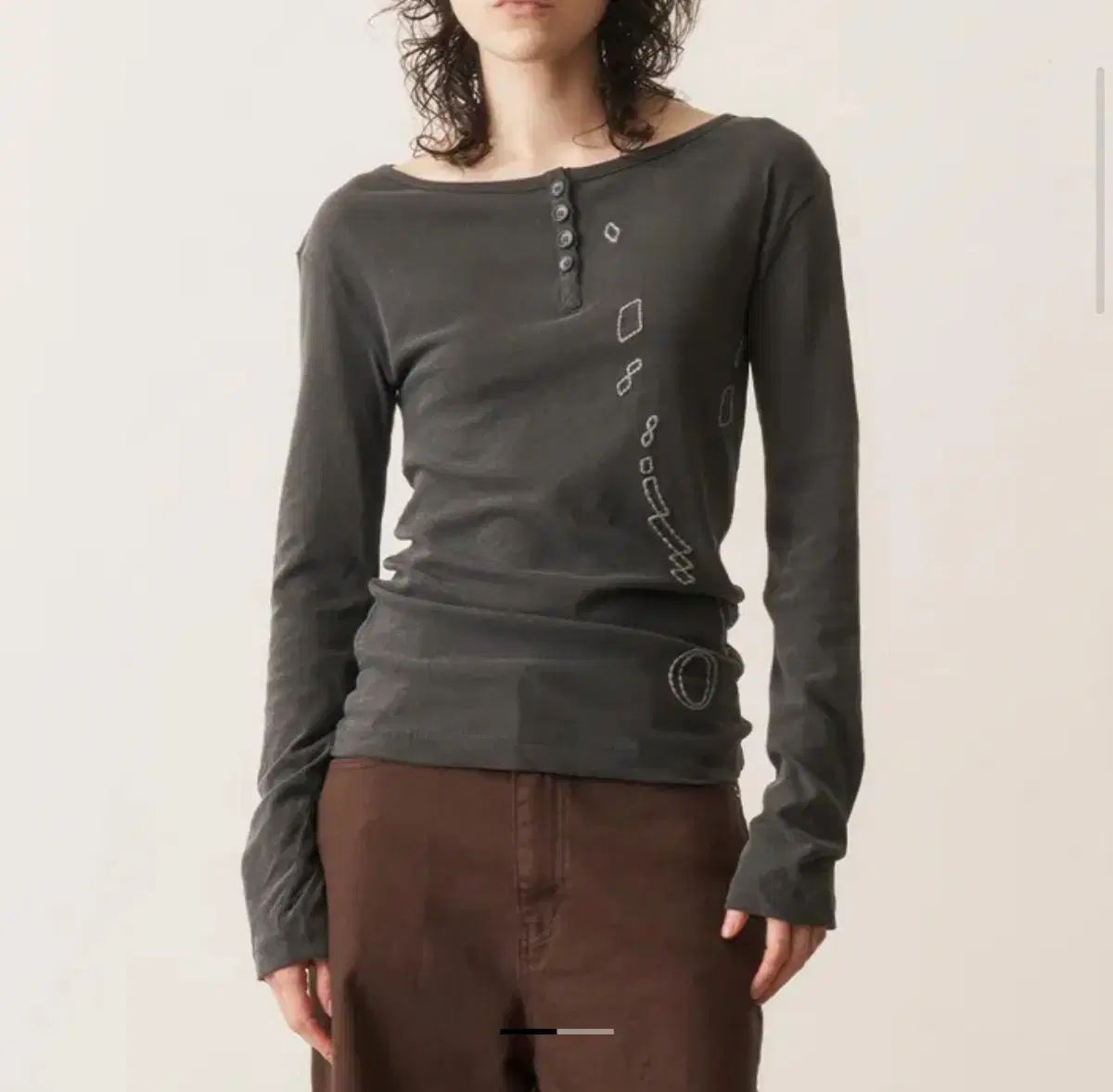 オドリー リワークデニム ステッチ ヘンリーTシャツ