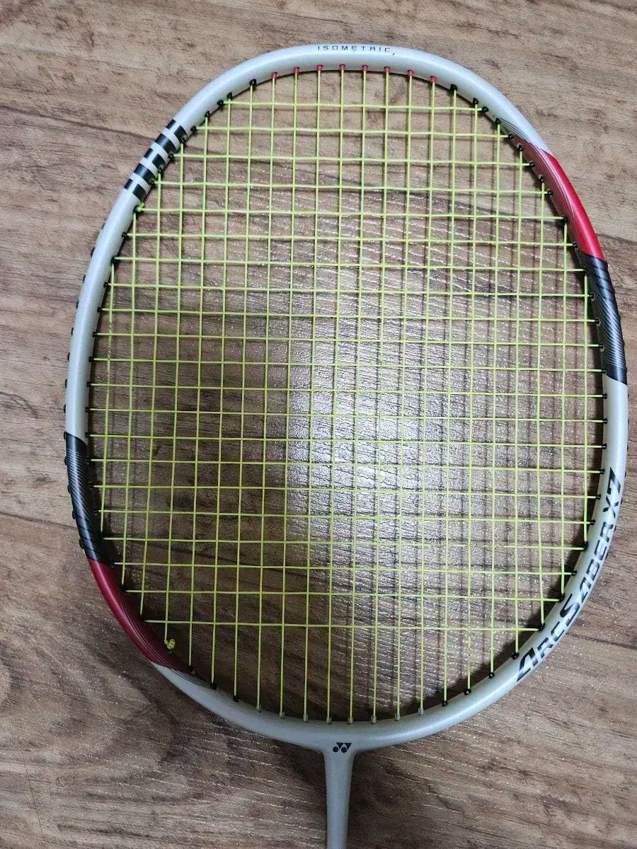 ヨネックス アークセイバー