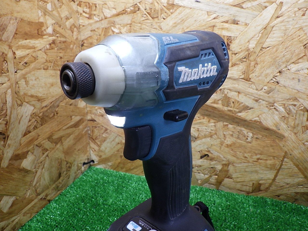 3.0Ahバッテリ×2