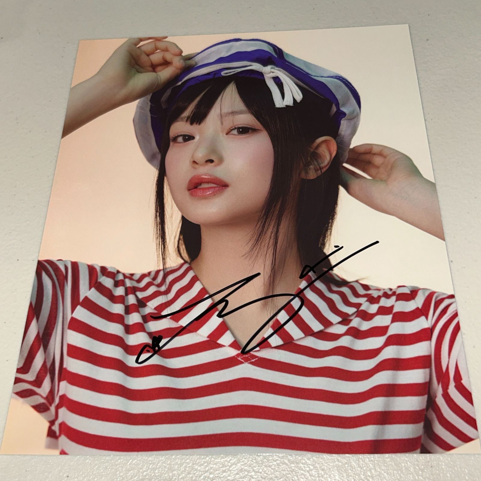 NewJeans ヘイン 直筆サイン 2025 シーグリ ミニポスター NewJeans ヘリン 直筆サイン 2025 シーグリ ミニポスター - メルカリ