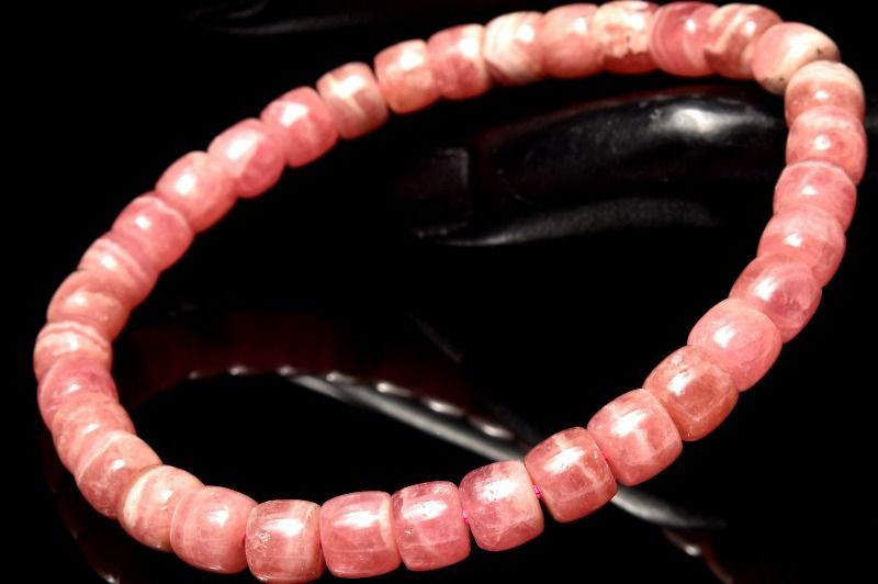 【アルゼンチン産】極上インカローズ　１０㎜　ブレスレット　美品　希少　天然石 アルゼンチン産】極上インカローズ 10㎜ ブレスレット 美品