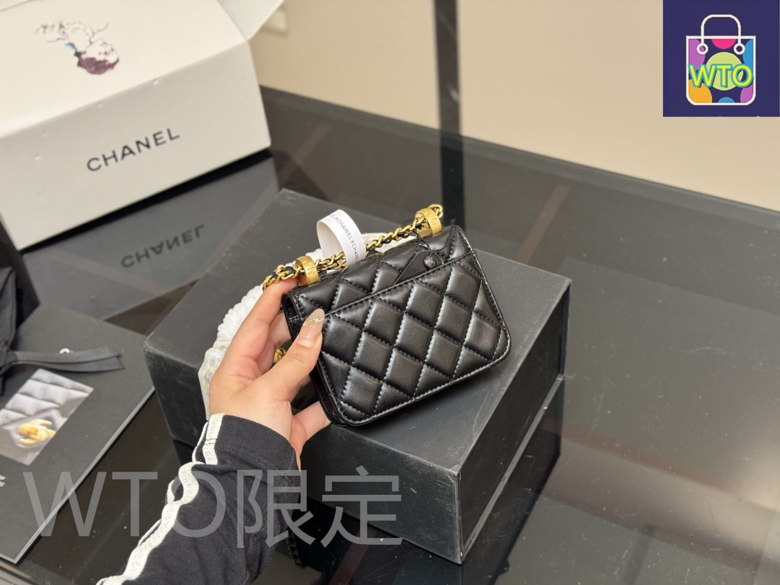 今日特価】Chanel シャネル ミニウォークオブクラン ボックス