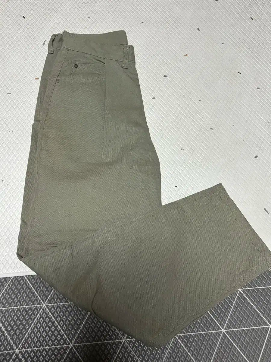 コットンパンツ ワイド カーキグレー 30