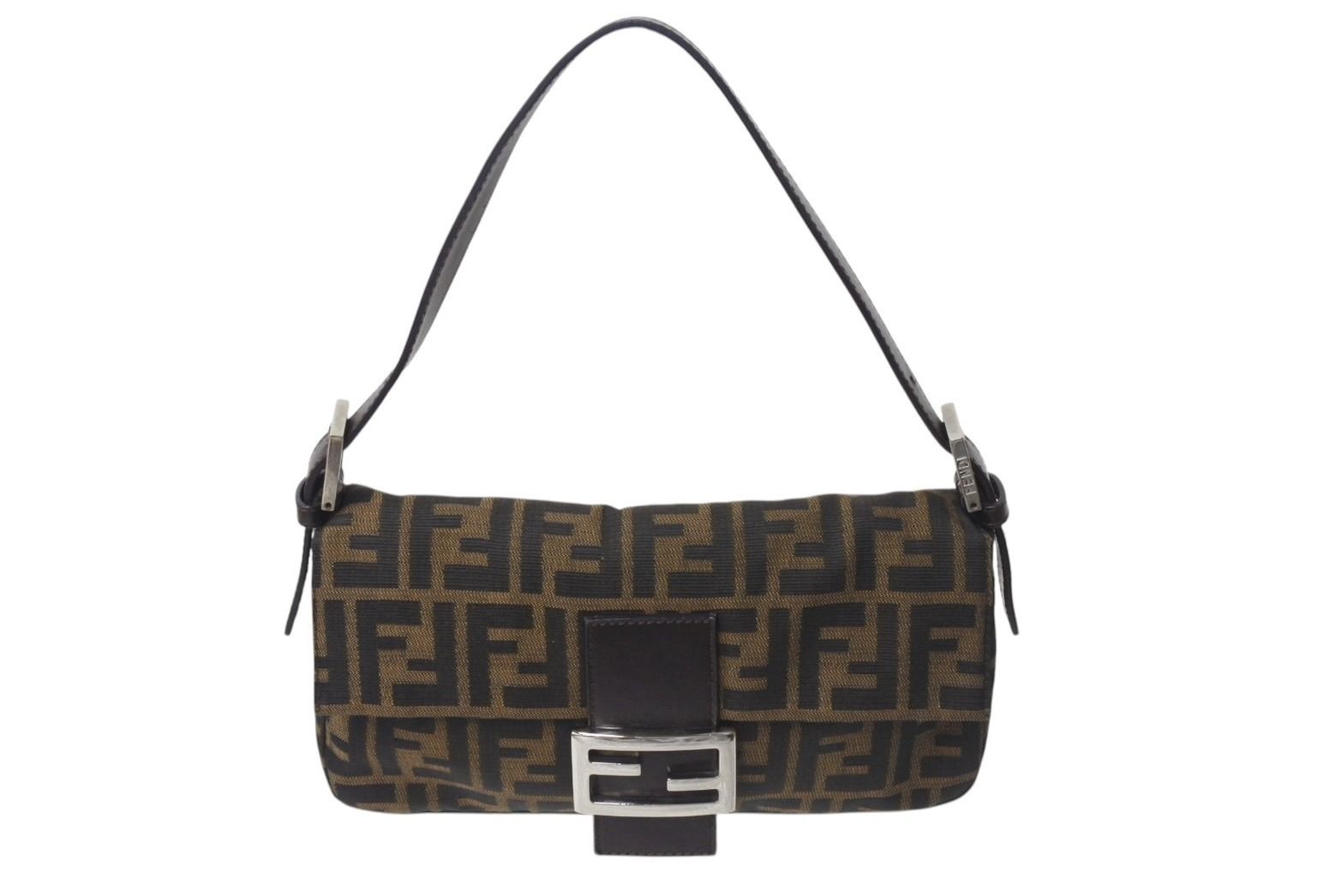 FENDI フェンディ マンマバケット ワンショルダーバッグ 26424 ズッカ柄 ブラウン キャンバス レザー シルバー金具 4b001231