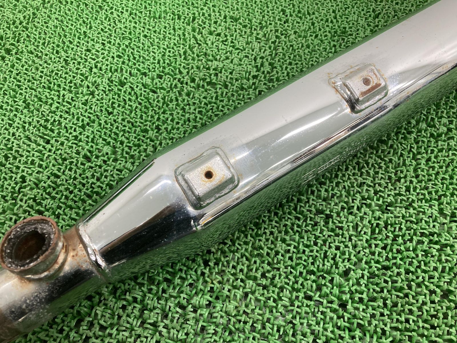 FLSTC1450 サイレンサーマフラー 65682-04 ハーレー 純正 中古 FLSTC1450 サイレンサーマフラー 片側 65682-04 ハーレー 純正