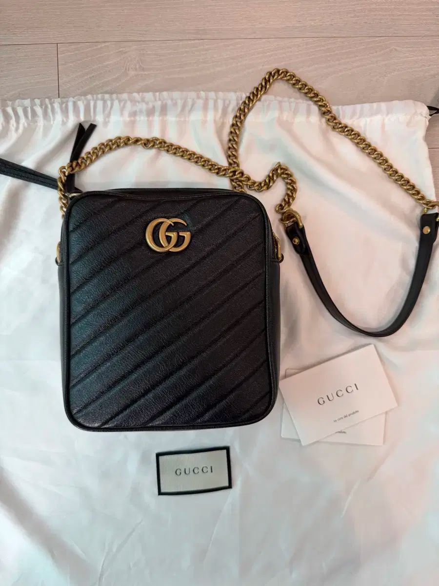 Gucci GUCCI グッチ マーモント マトラッセ クロスバッグ ショルダーバッグ バッグ