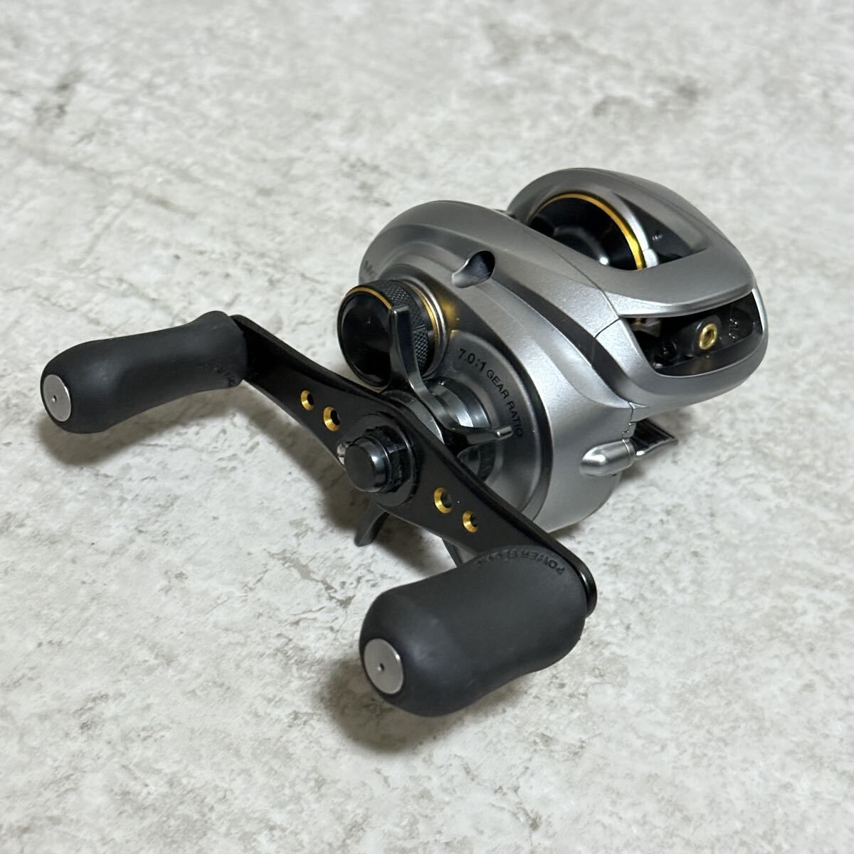 シマノ 09アルデバランMG7 RIGHT SHIMANO ALDEBARAN MG7 WWW_USTAUSTRALIA_COM_AU
