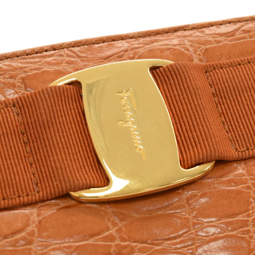 Salvatore Ferragamo (サルヴァトーレ フェラガモ) クロコ型押しレザー 
