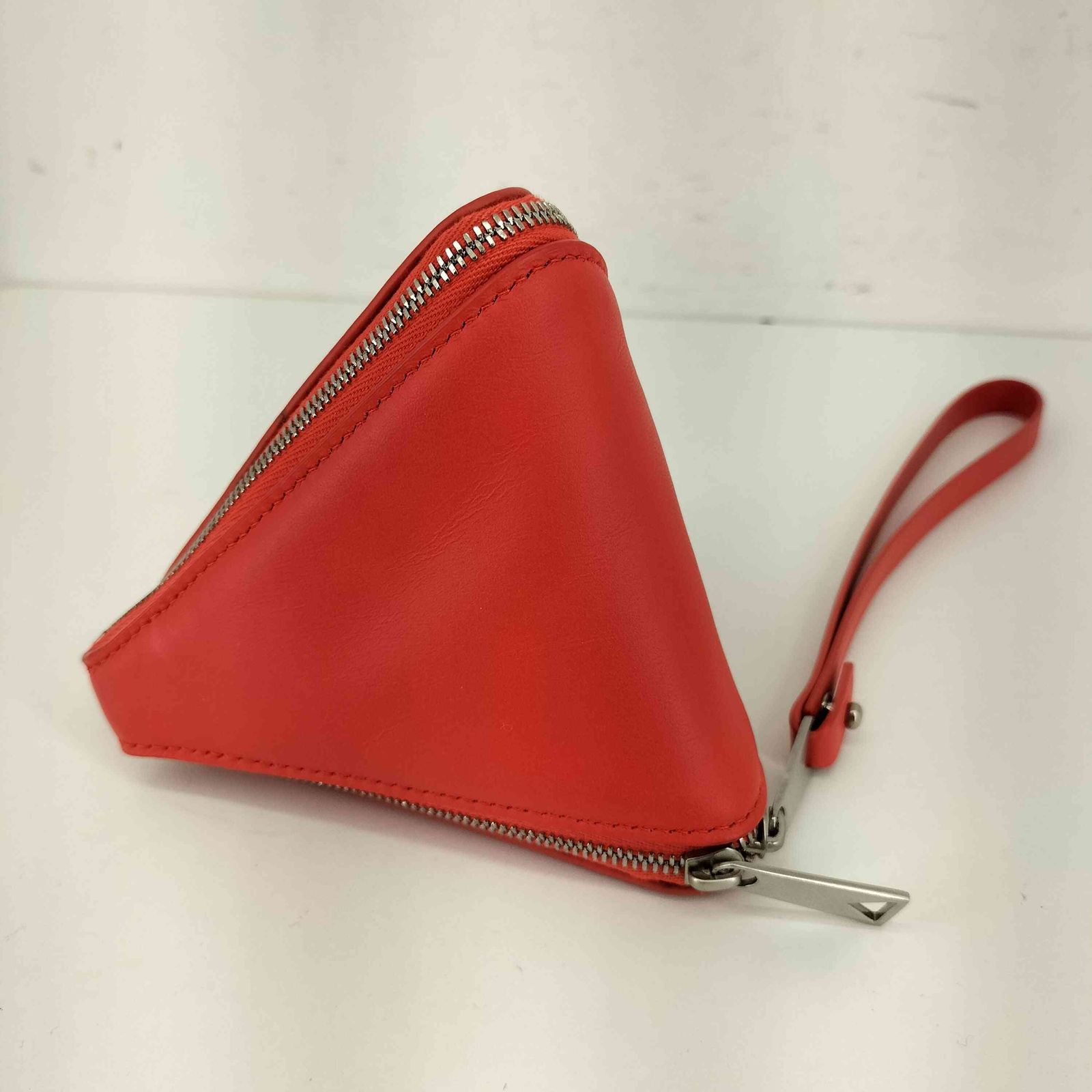 ボッテガヴェネタ BOTTEGA VENETA ピラミッドポーチ レディース
