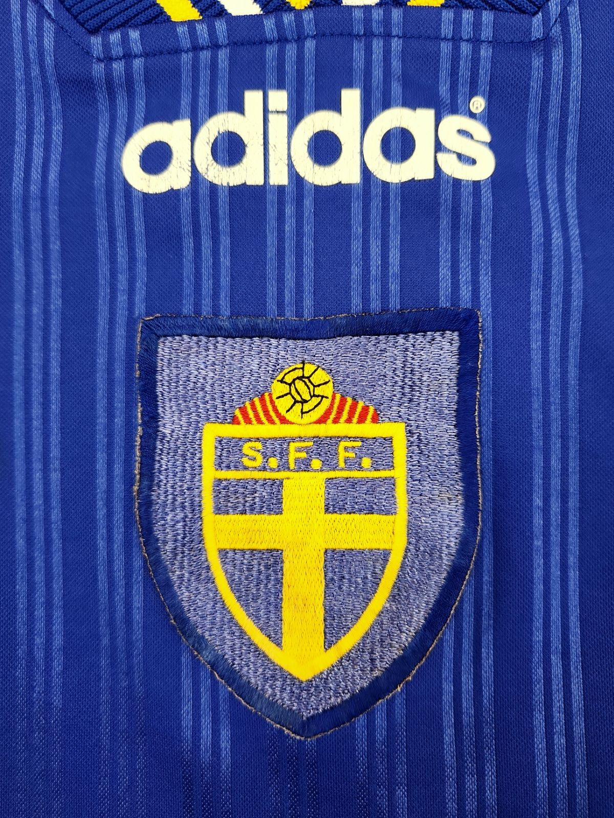 ⭐️希少adidasナイロンジャケット　サッカースウェーデン代表S.F.F サッカー日本代表 アディダス ナイロン ジャケットAdidas Nylon
