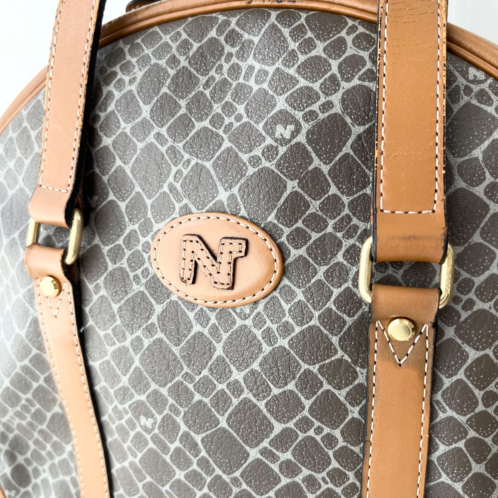 ニナリッチ NINA RICCI Paris ハンドバッグ 丸型バッグ ゴールド金具 