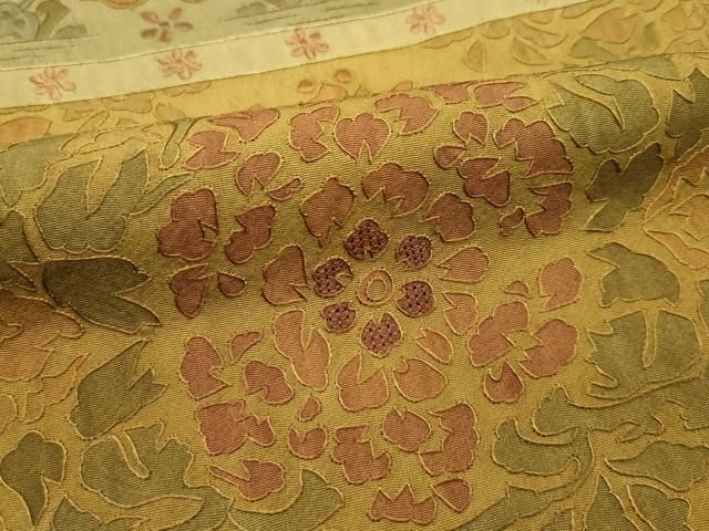 総刺繍 スワトウ刺繍